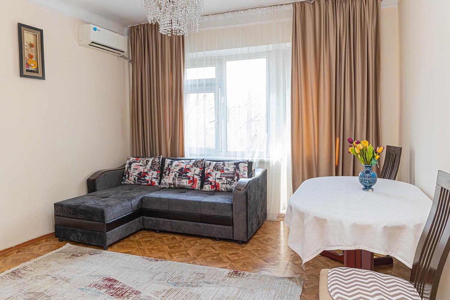 Reliablehouse Квартира В Самом Центре Города Daire Almatı Dış mekan fotoğraf